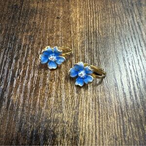 Vintage Blue Floral Flower Gold Tone Clip on Earrings